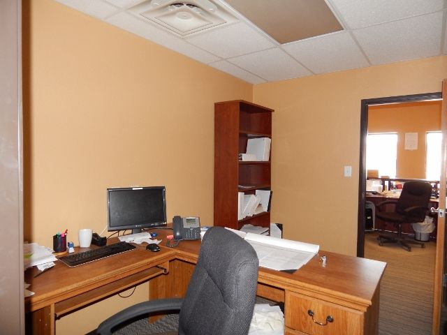 5734 US 64, Farmington, NM 87401